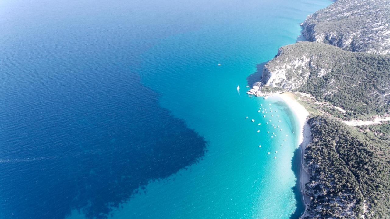 Casa Vacanza Gelsomino Cala Gonone Bagian luar foto