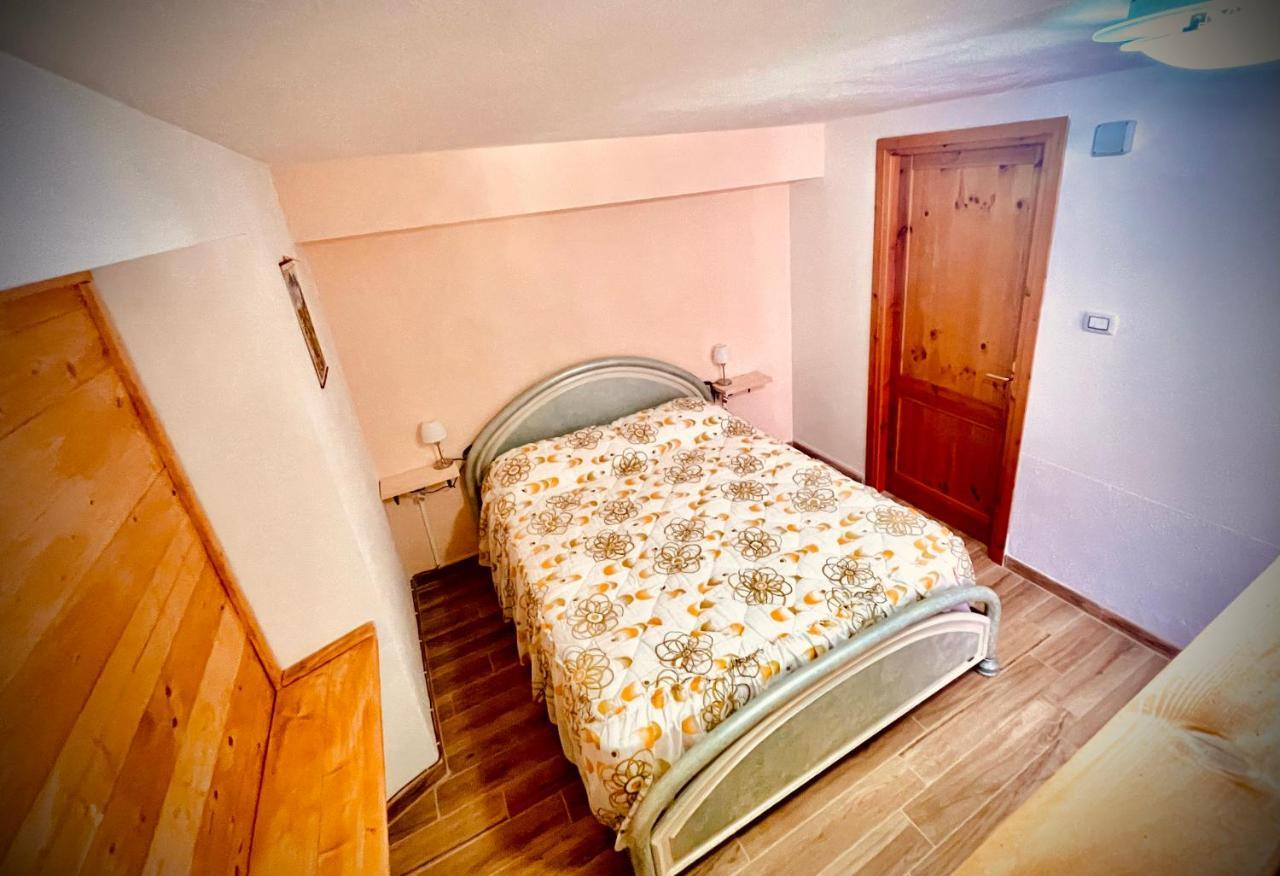 Casa Vacanza Gelsomino Cala Gonone Bagian luar foto